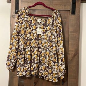 Cute boutique top never worn